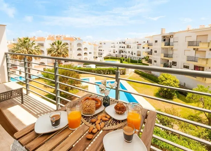 Abel - Great Location Ferienhaus Albufeira