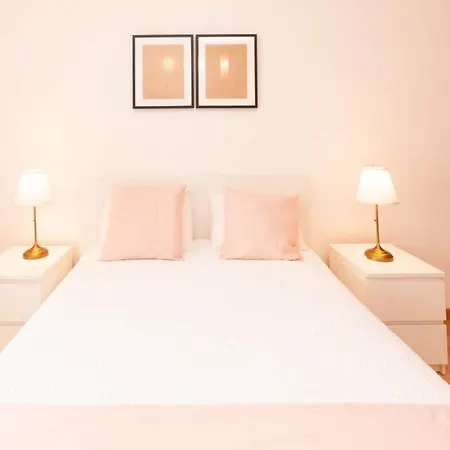 Abel - Great Location Albufeira